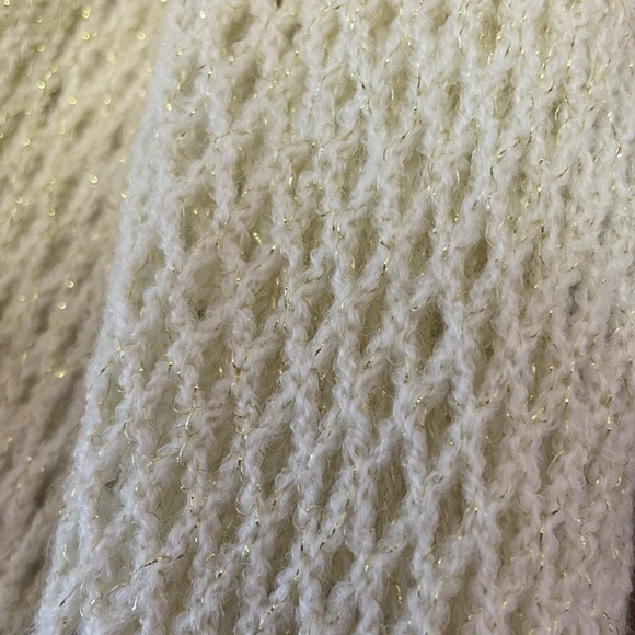 NEW with Tags Steve Madden Cream and Gold Infinity Scarf - Picture 2 of 5